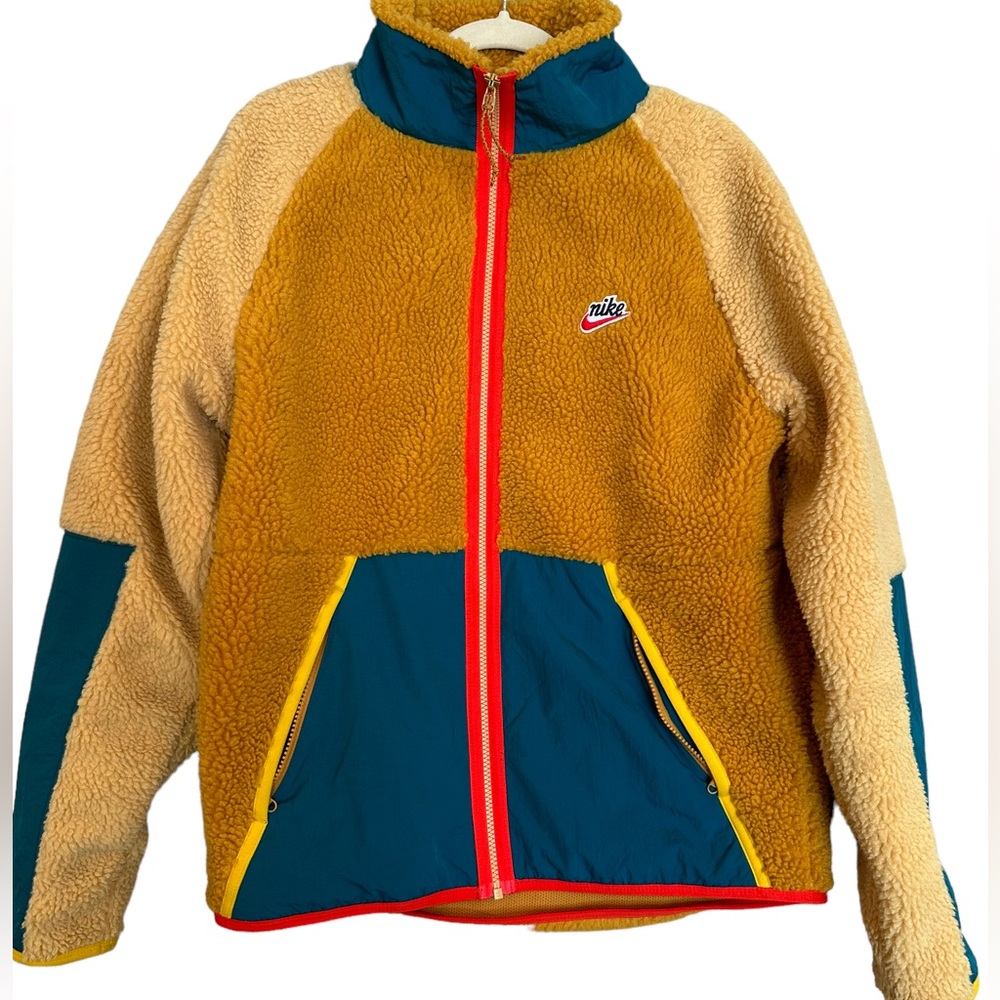 Nike Men’s Gold Tan Sherpa Performance Jacket with Teal & Red Accents